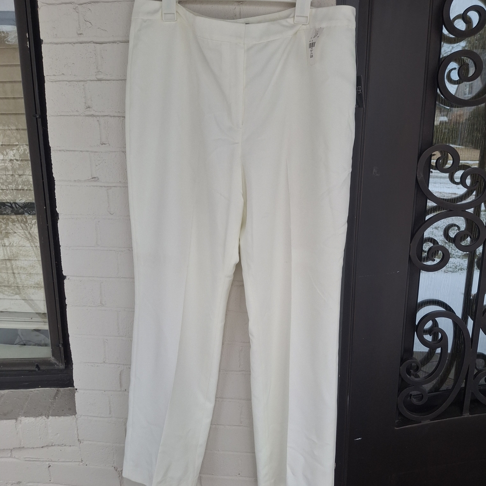Kasper Women's Cream Straight Leg Pants